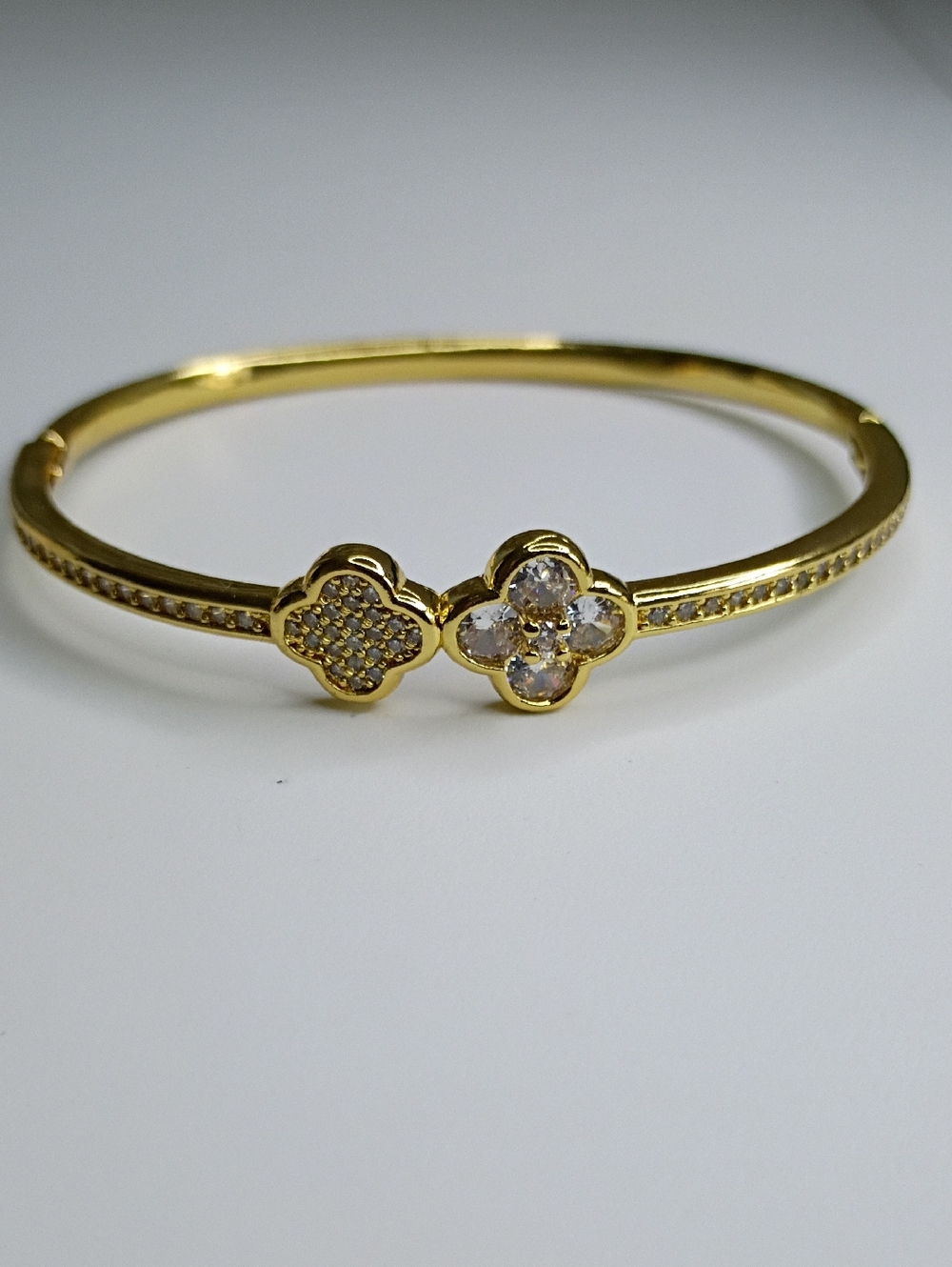 New Gold Plated Clover Crystal Bangle Bracelet - Women Jewelry